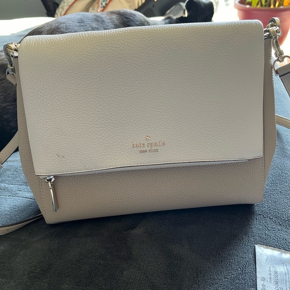 Kate Spade leather bag. shoulder strap and cross body strap. great summer bag - Picture 6 of 9